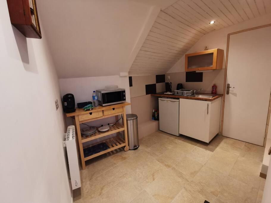 Le Rez De Jardin Apartman Honfleur Kültér fotó