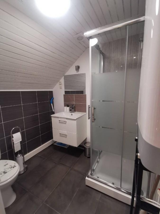 Le Rez De Jardin Apartman Honfleur Kültér fotó